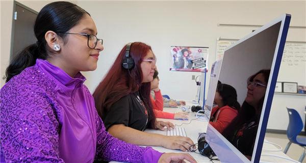 Magnet Students editing and producing!